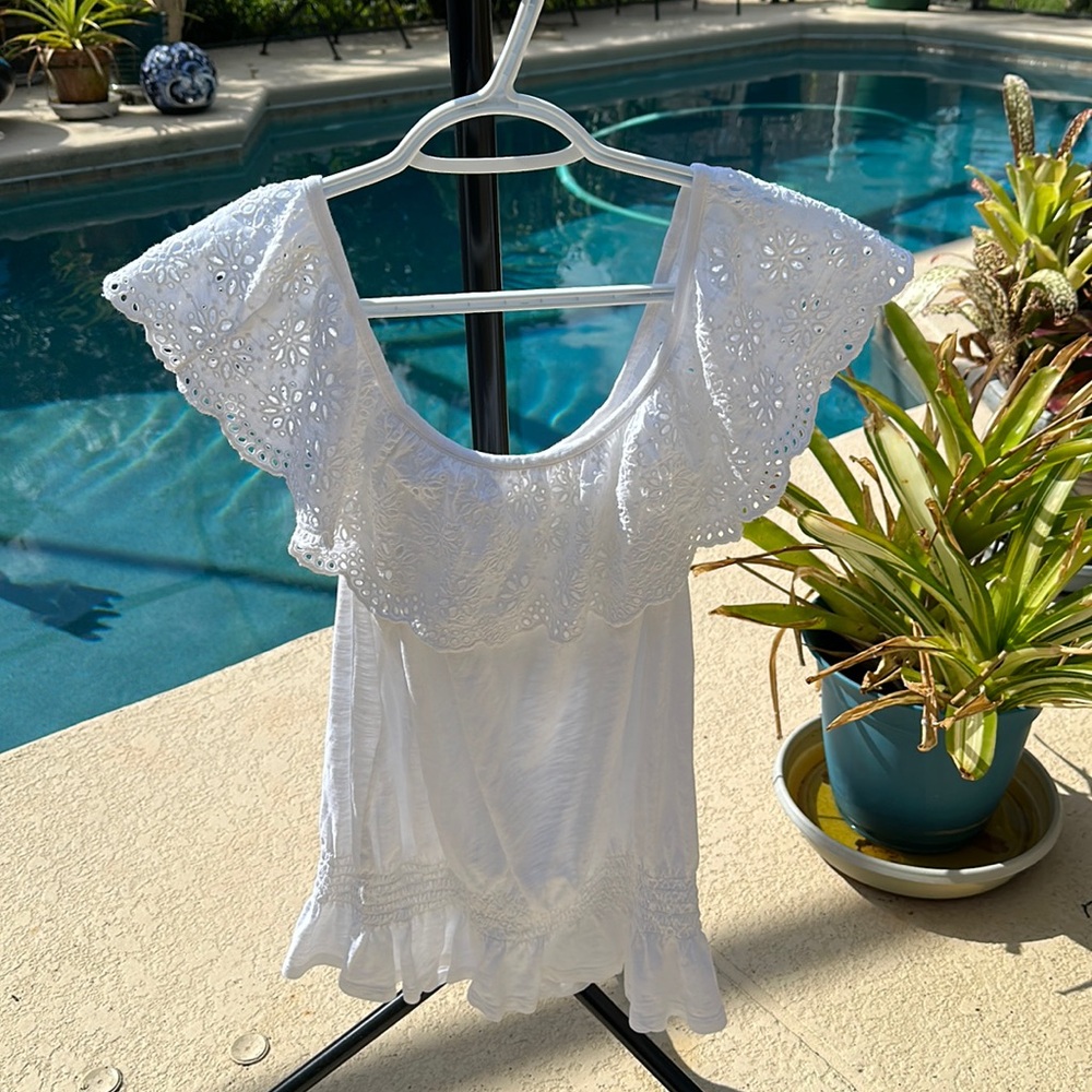 LAUREN Ralph Lauren Women's cotton white Eilet Off The Shoulder Blouse medium